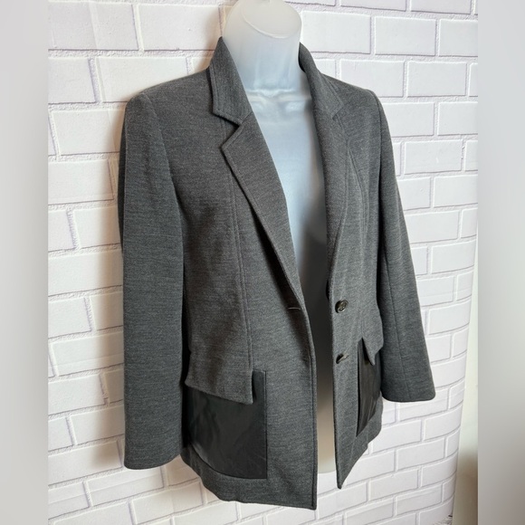 Hugo Boss Gray Blazer Tailored Notched Lapels/size 4 - Picture 1 of 10